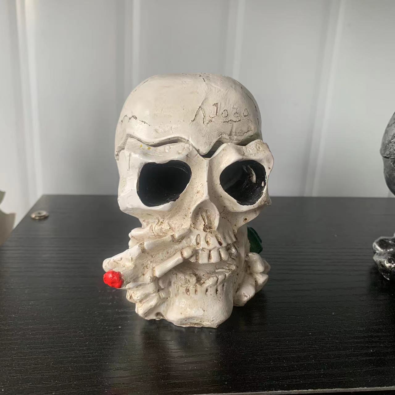 💀💀💀Halloween Skeleton Ashtray Living Room Decorations