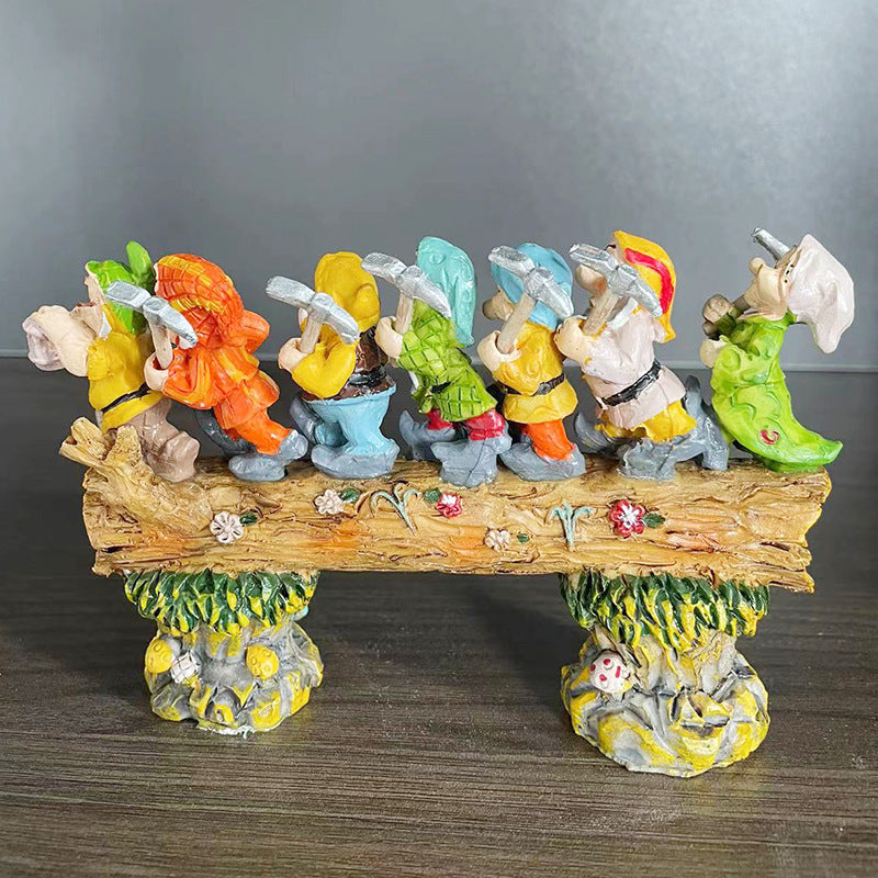 Seven Dwarfs Stump Gnome Garden Resin Ornament